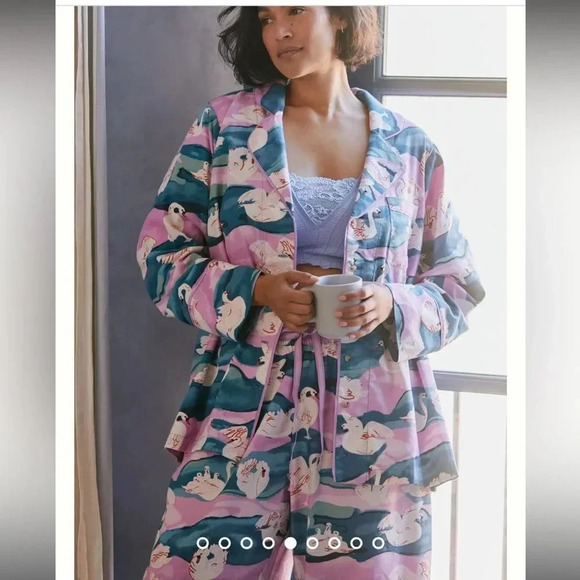 NWOT Olivia Wendel for Anthropologie Swan Flannel Sleep Top - Picture 8 of 14